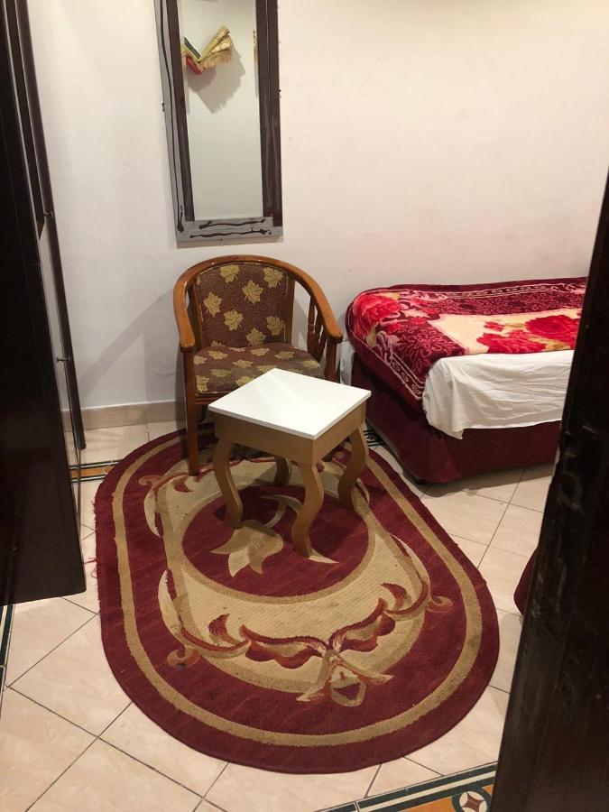 شقق الأول للإيجار الشهري